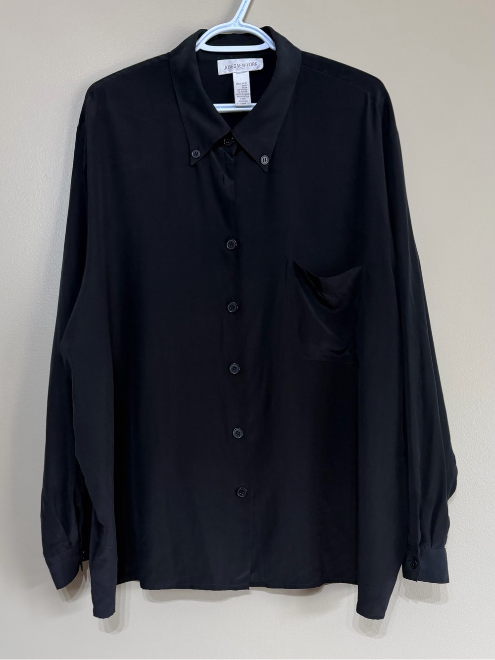 Vintage 90’s 100% Silk Jones New York Black Pocket Button Down